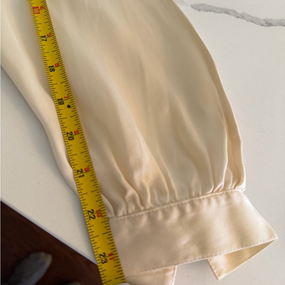 Ralph Lauren 100% Silk Ruffled Cream Blouse with Sheer Neck Detail - Picture 8 of 8